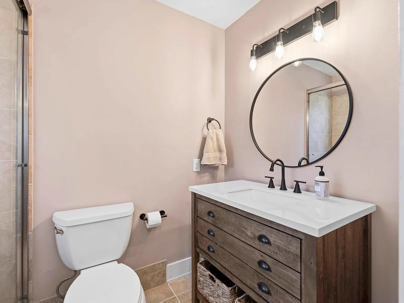 Taupe bathroom paint project